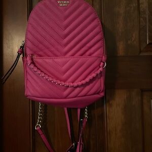 Bundle, deal, Victoria’s Secret backpack and babe